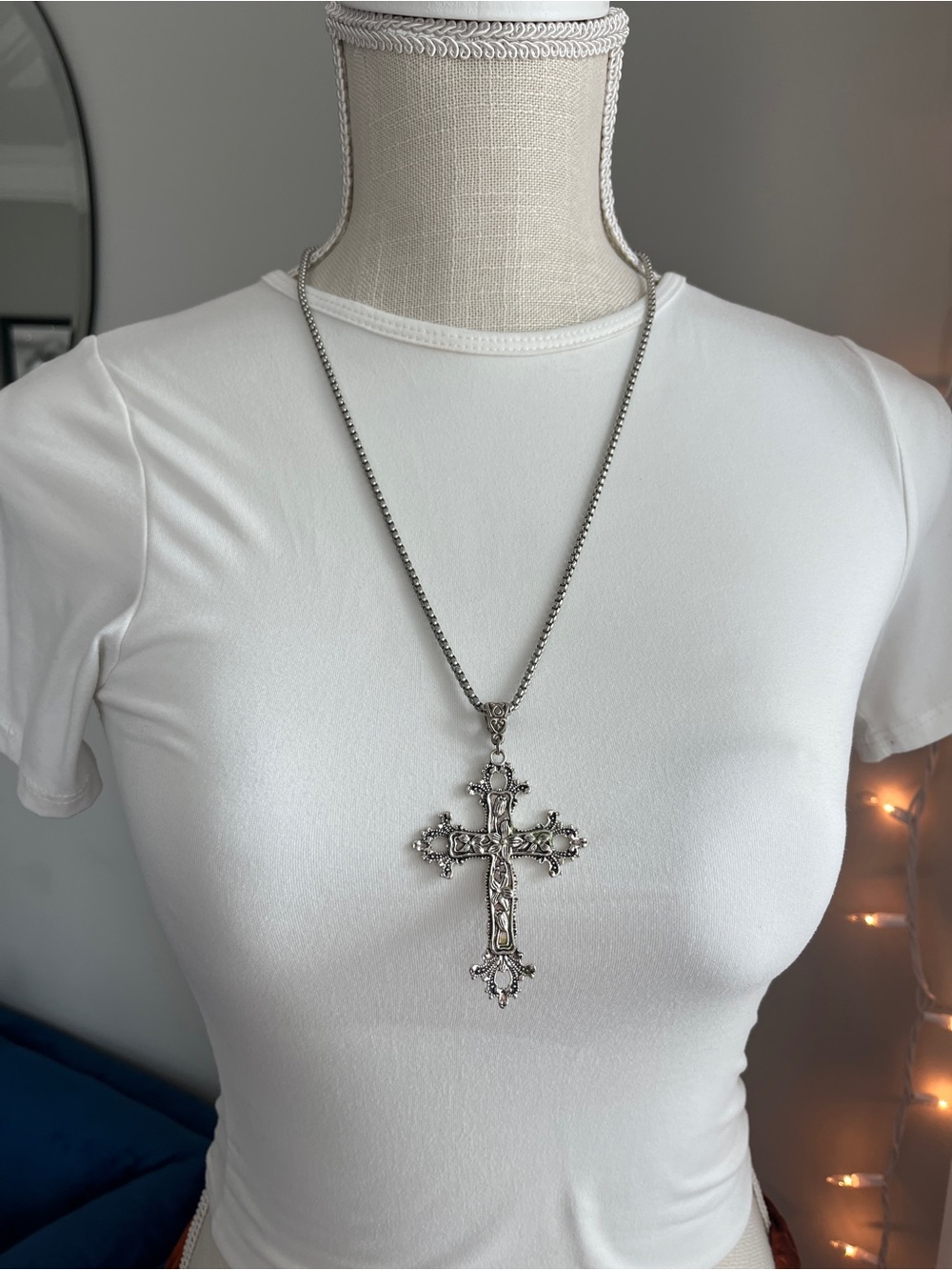 Vintage Silver Cross Pendant Necklace